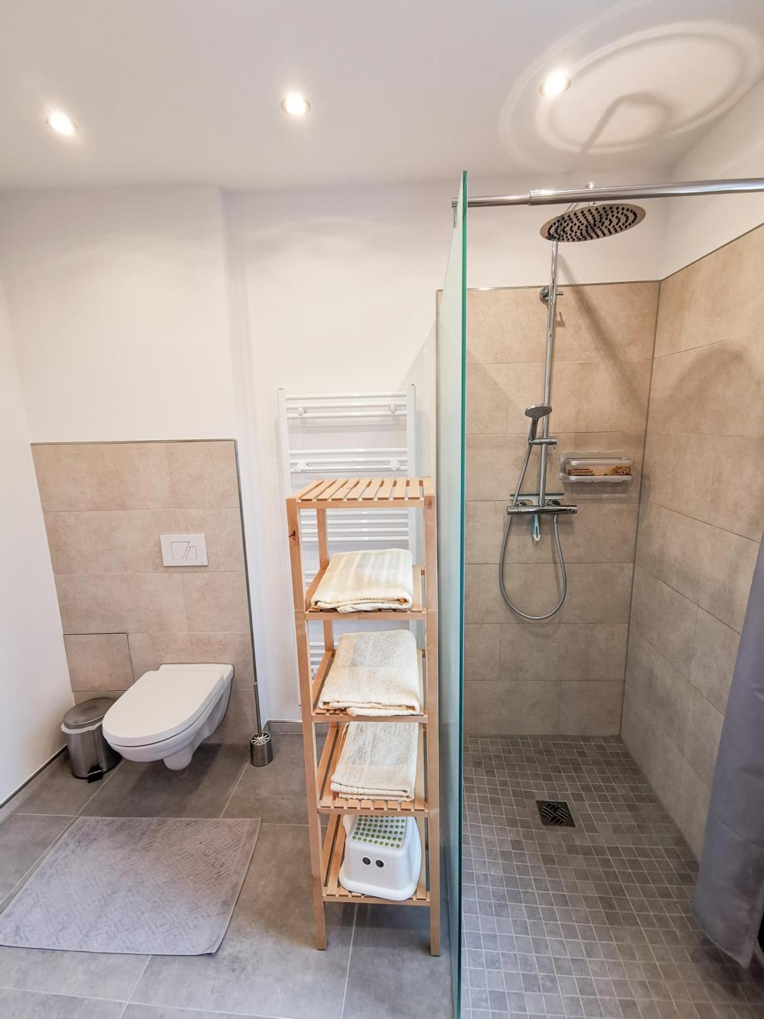Altstadt Apartments 네우루핀 객실 사진